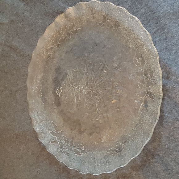 Noel Christmas Tree 12 1/2" Round Clear Glass Platter - Picture 5 of 8